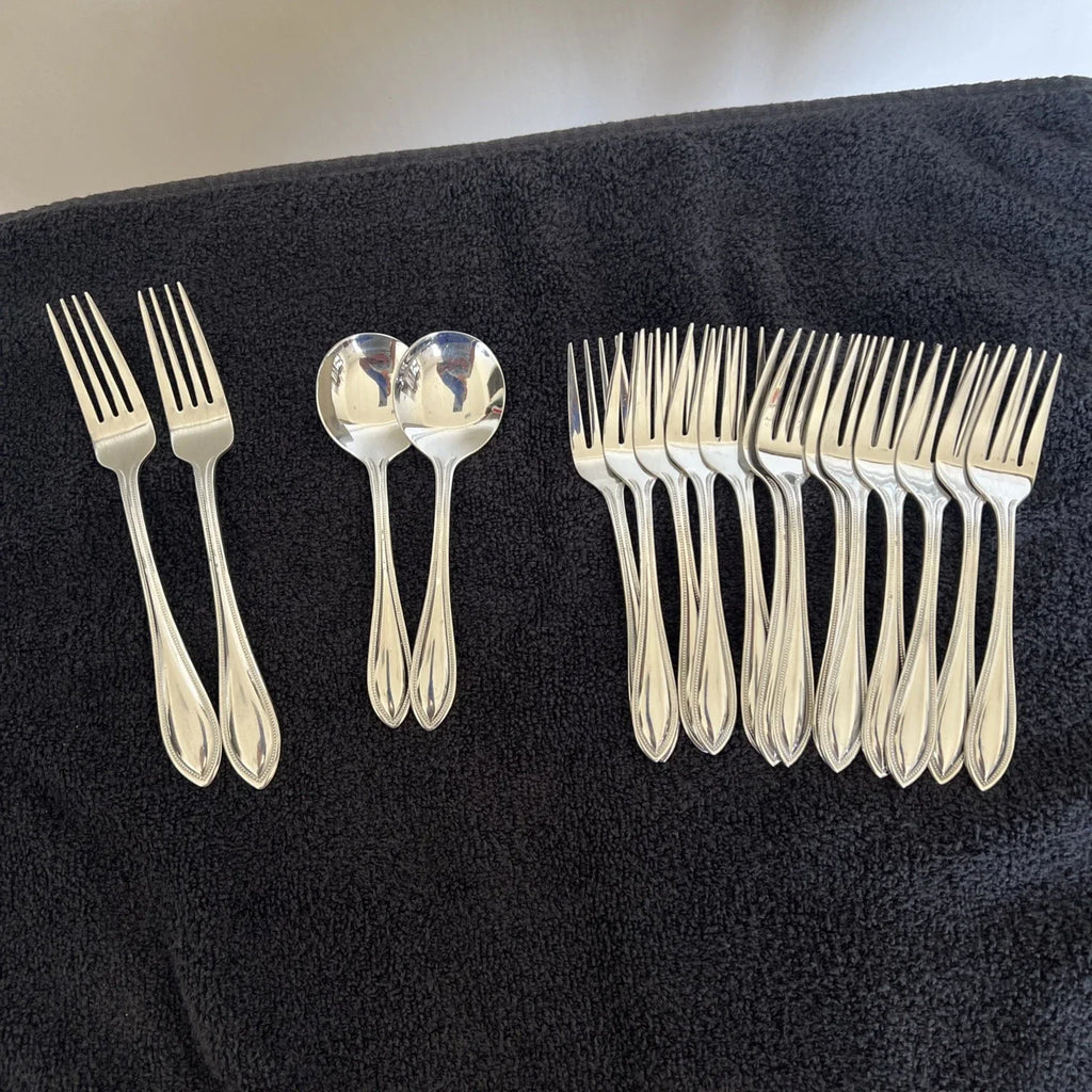 Wallace 18/10 Stainless American Tradition Pattern Flatware Add Tableware 15 Pc